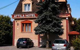 Attila hotel y restaurante
